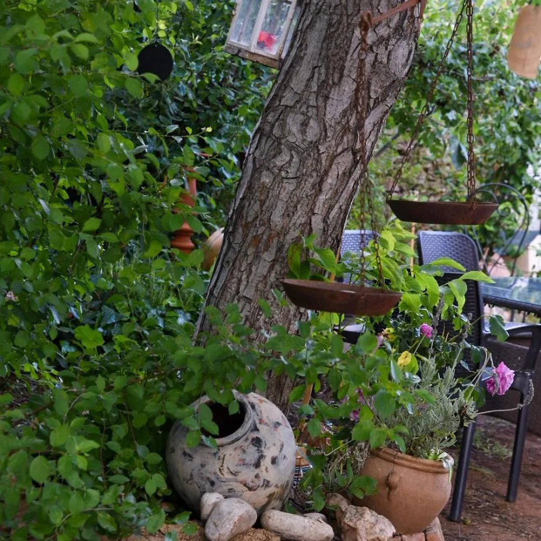 Country house Hospederia De La Corte Casa Rural Con Encanto En La Sierra De Aracena Guest House
