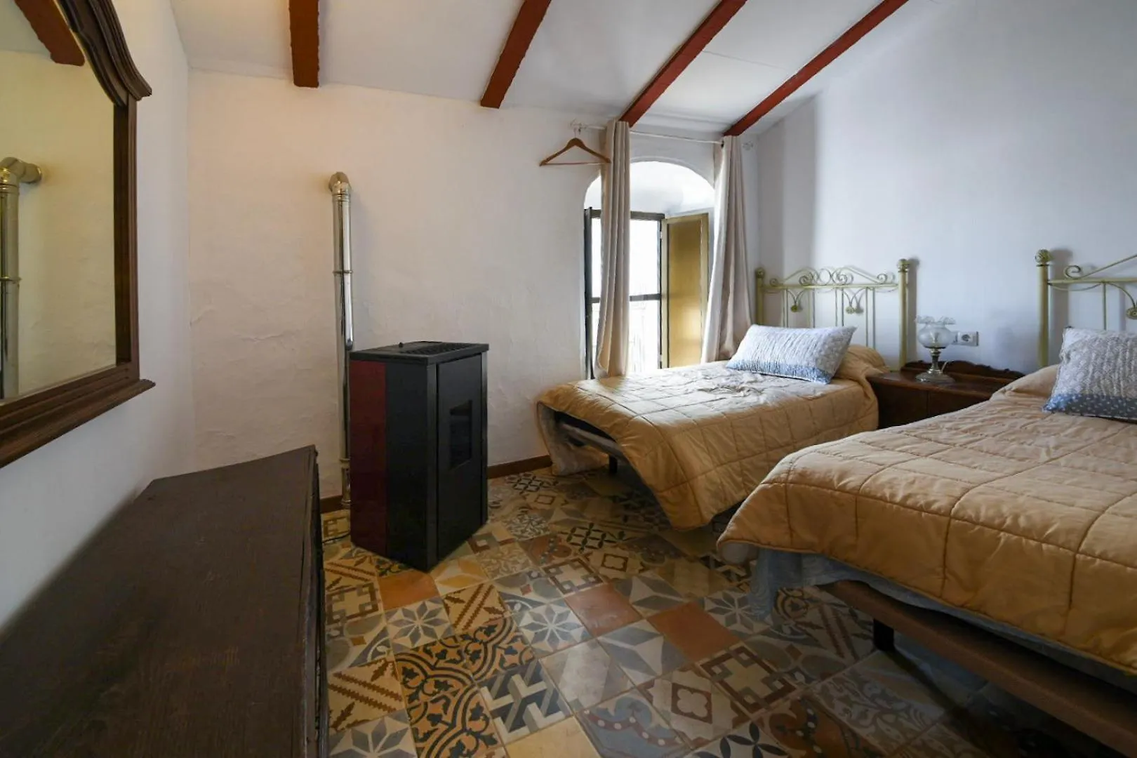 Hospederia De La Corte Casa Rural Con Encanto En La Sierra De Aracena Guest House