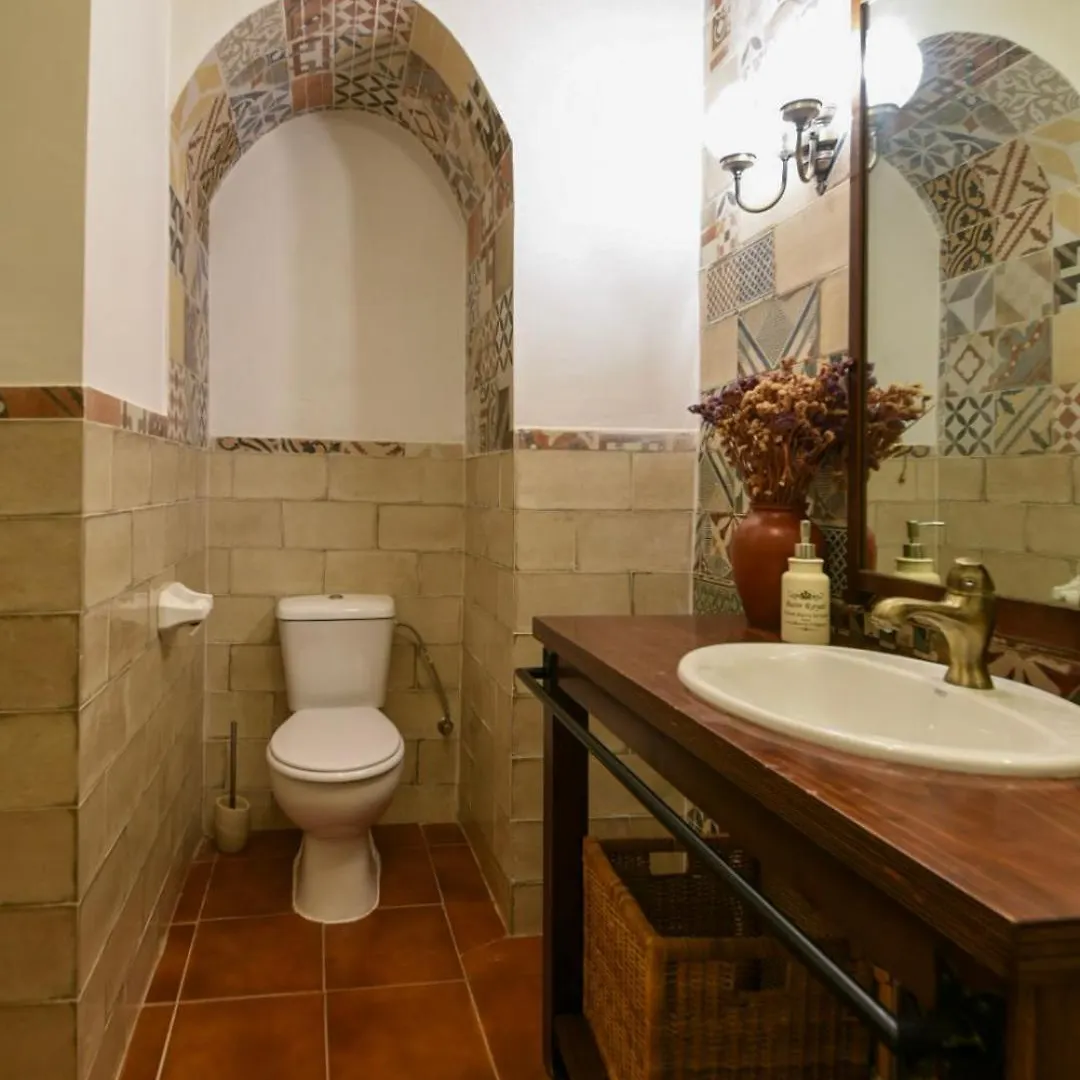 Hospederia De La Corte Casa Rural Con Encanto En La Sierra De Aracena Guest House